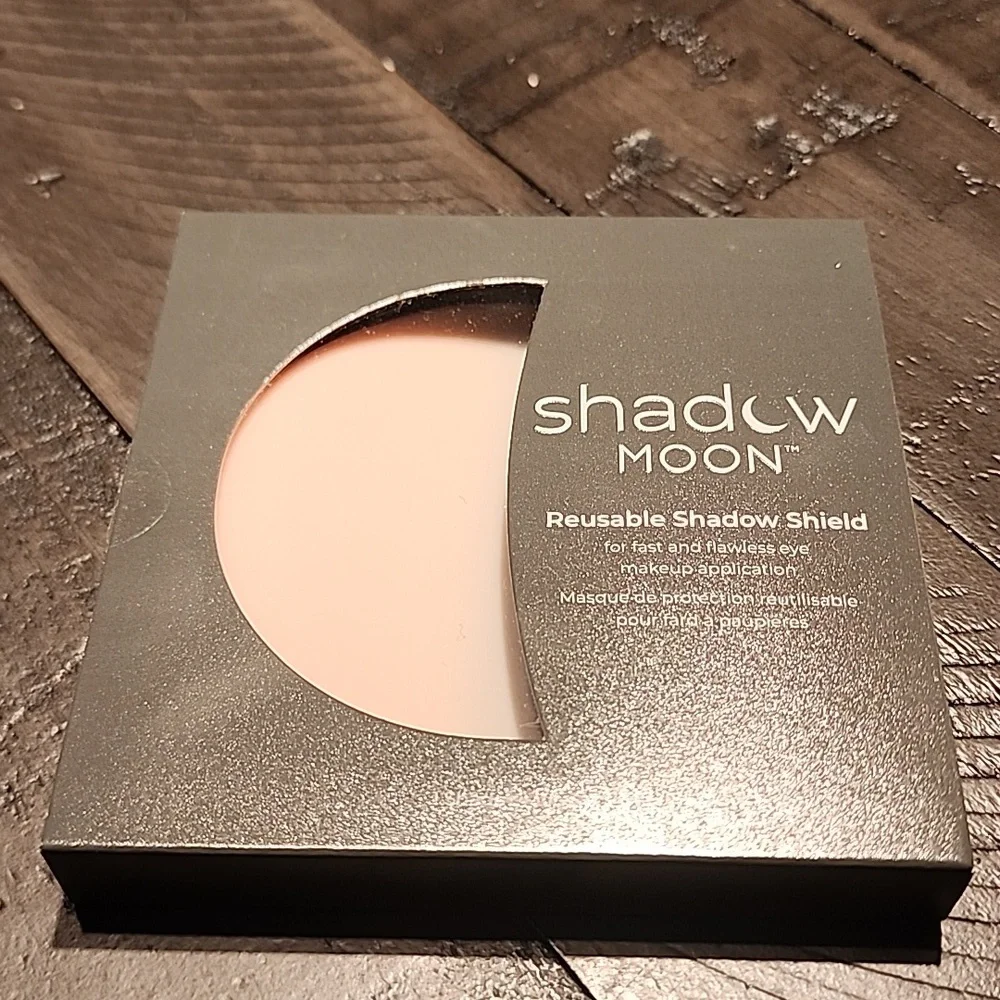 Shadow moon Reusable Shadow Shield for Fast & Flawless Makeup Applicatio…